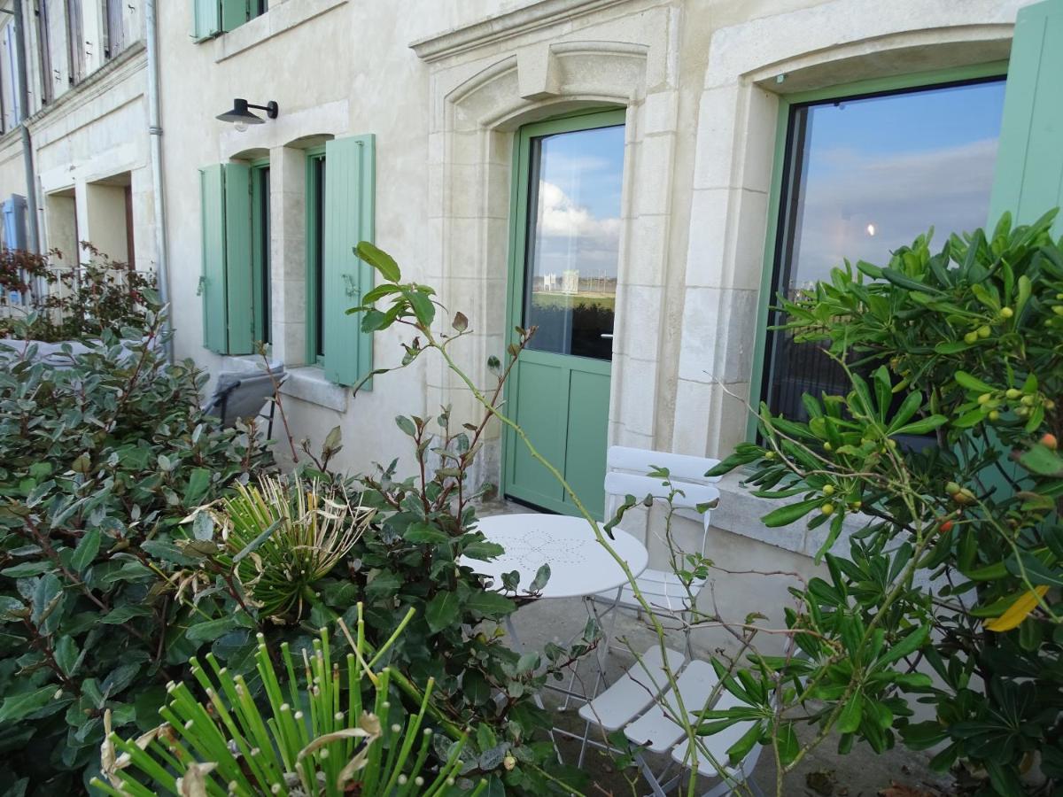 La Maison De Gaston Le Port-des-Barques Luaran gambar