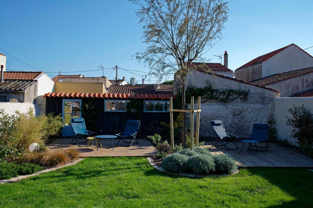 La Maison De Gaston Le Port-des-Barques Luaran gambar