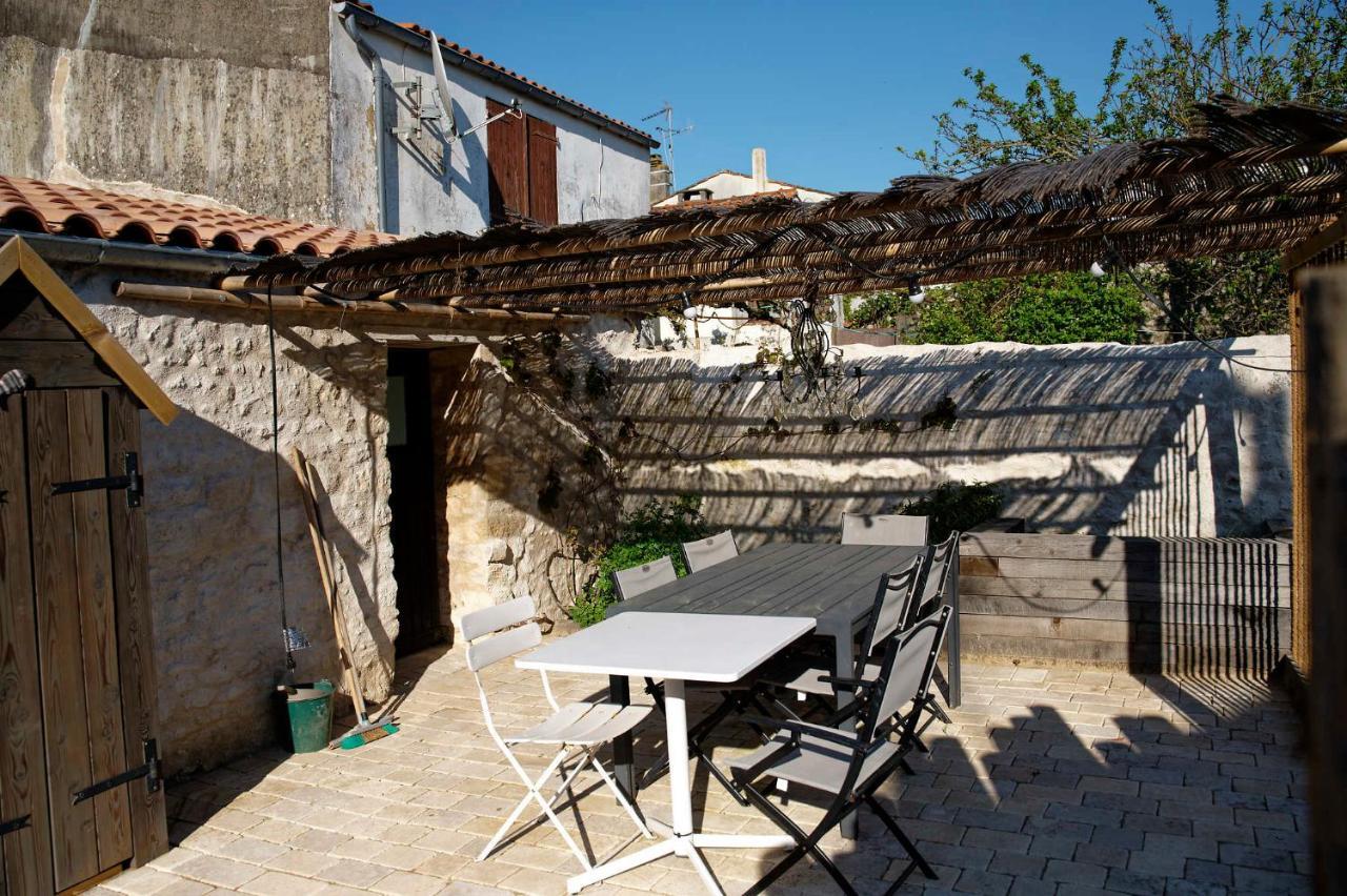 La Maison De Gaston Le Port-des-Barques Luaran gambar